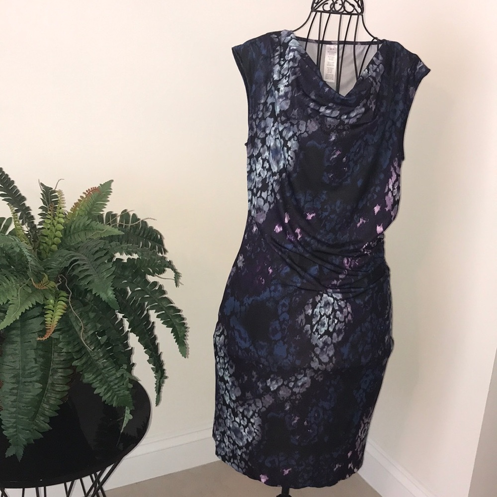 ✨🌸Rouched neck and waist sheath dress.
